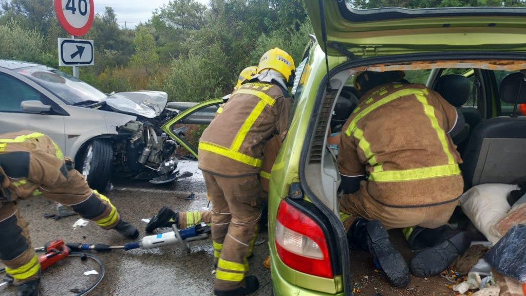 Tres ferits en un accident a l’N-340