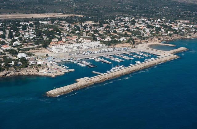 8. Port of "Calafat" (GR-92 Route)